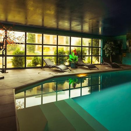 The Originals City, Hotel Le Village Provencal, Aix-En-Provence Nord Pertuis Exterior foto