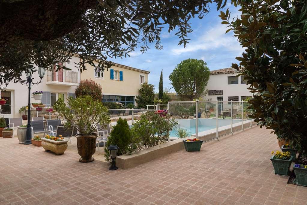 The Originals City, Hotel Le Village Provencal, Aix-En-Provence Nord Pertuis Exterior foto