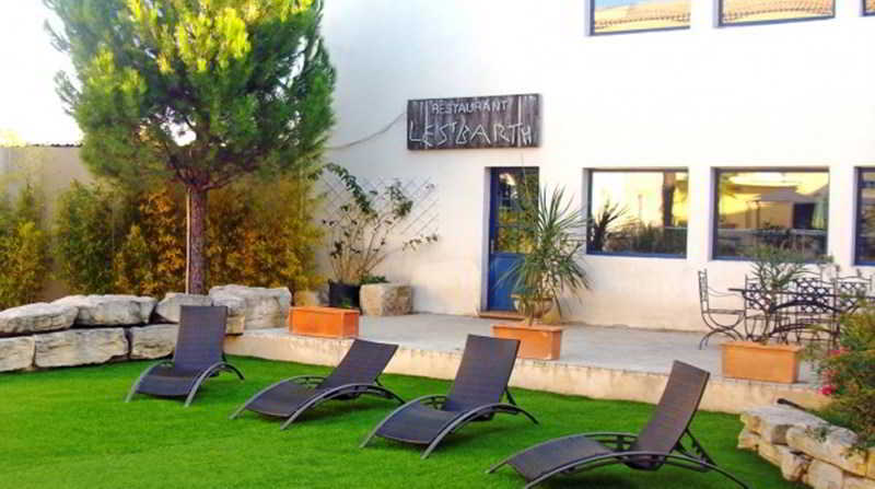 The Originals City, Hotel Le Village Provencal, Aix-En-Provence Nord Pertuis Exterior foto