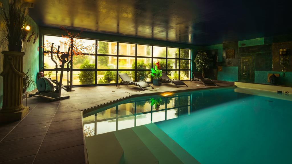 The Originals City, Hotel Le Village Provencal, Aix-En-Provence Nord Pertuis Exterior foto