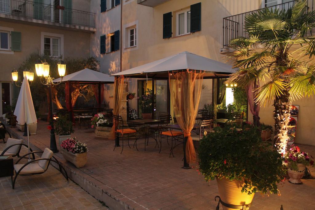The Originals City, Hotel Le Village Provencal, Aix-En-Provence Nord Pertuis Exterior foto