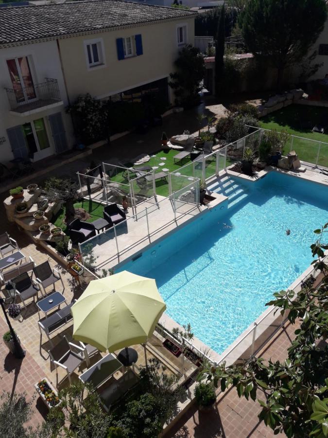 The Originals City, Hotel Le Village Provencal, Aix-En-Provence Nord Pertuis Exterior foto